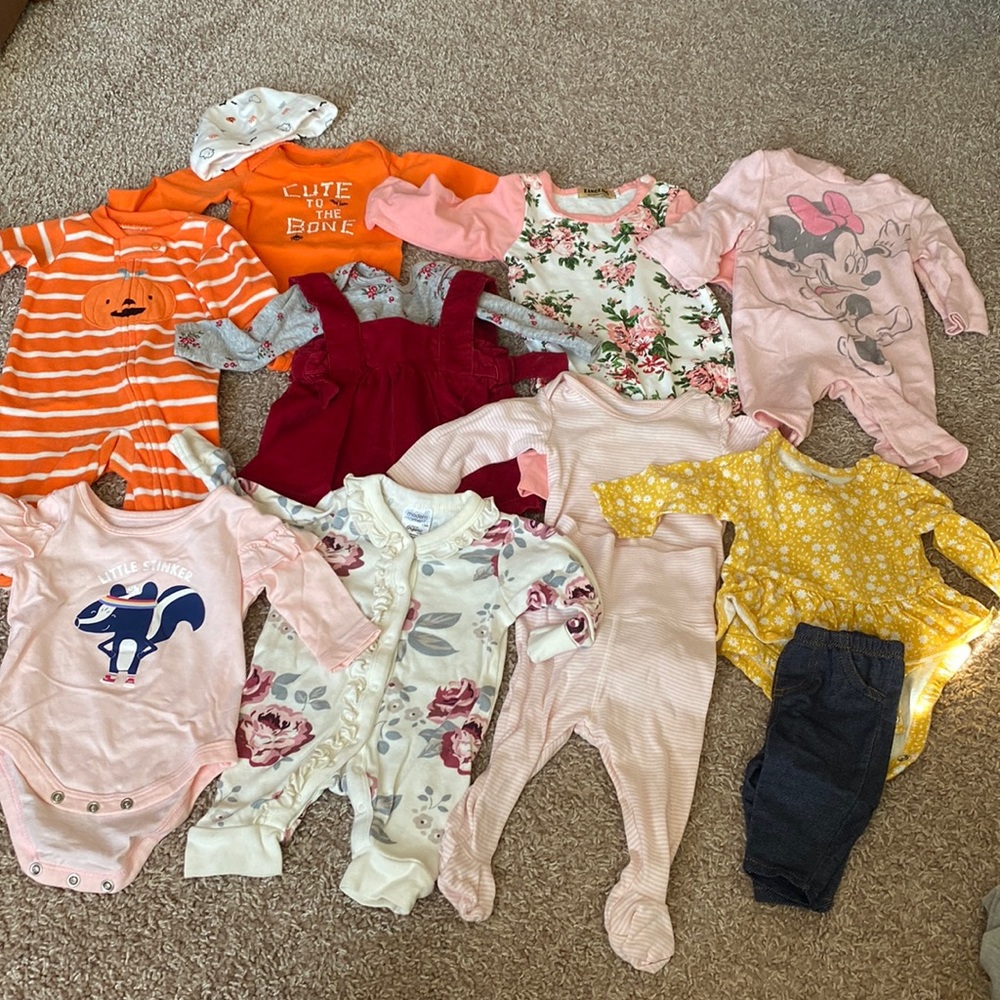 9 Newborn outfits